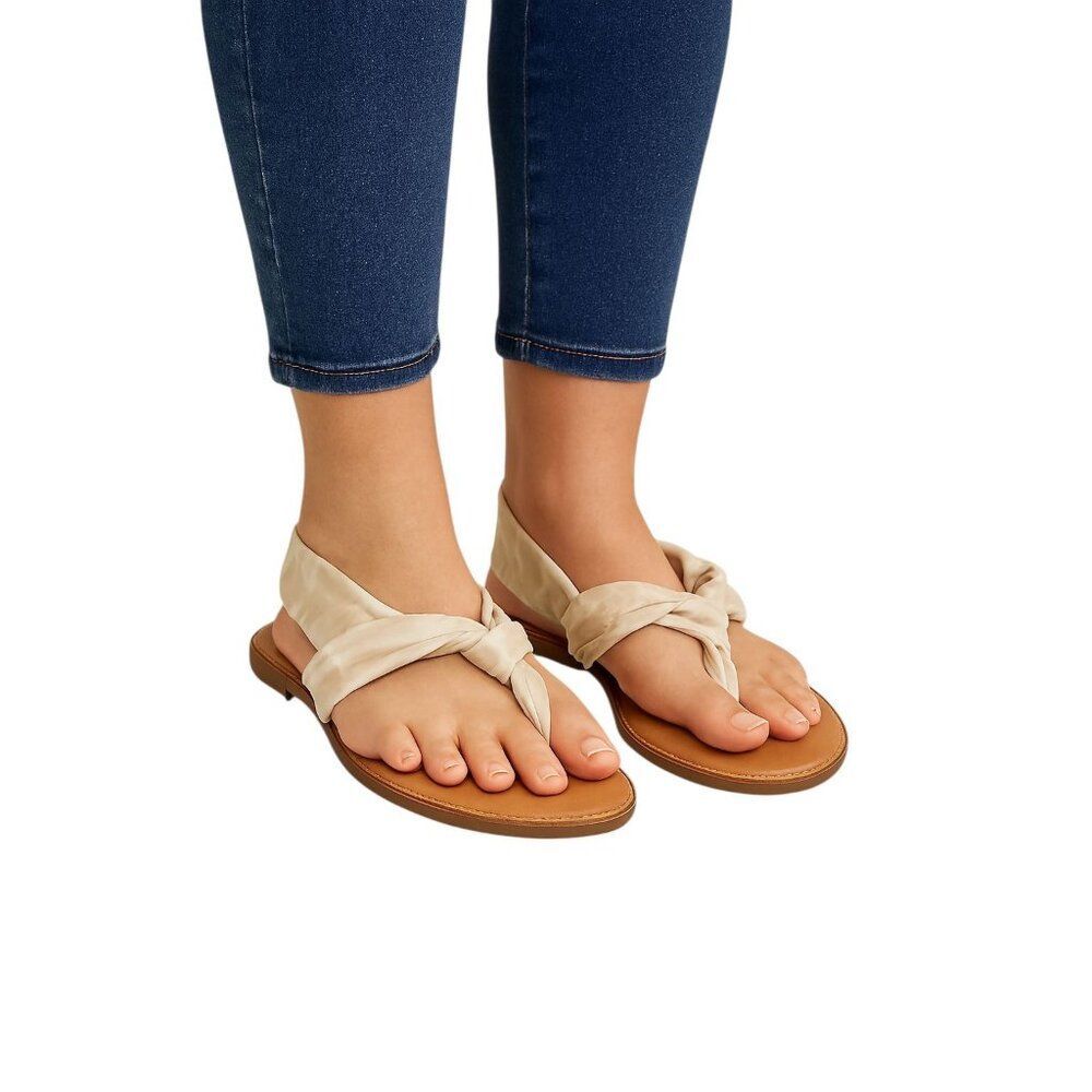 Torrid T Strap Sandals Fabric Shoes Flats Camo Thong Women's Woman's Size 9½ WW